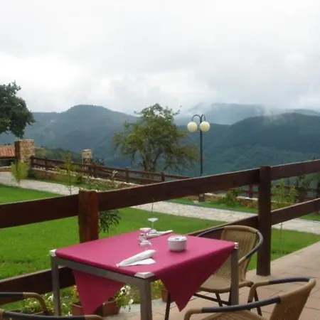 Viviendas Rurales Pena Sagra 컨트리하우스 *