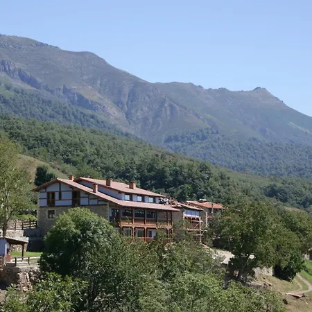 Viviendas Rurales Pena Sagra * Cahecho