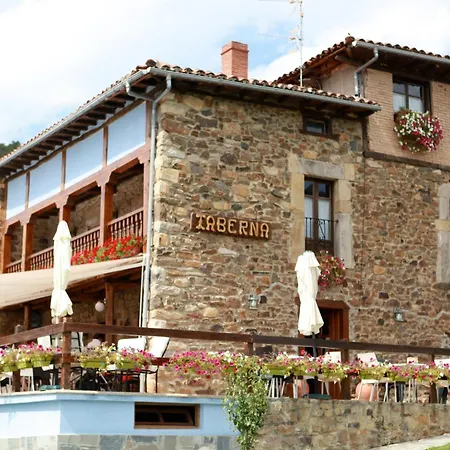 Viviendas Rurales Pena Sagra * Cahecho