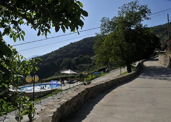 Viviendas Rurales Pena Sagra * Cahecho